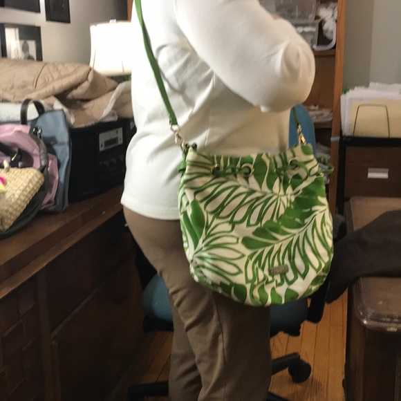 Kate Spade canvas handbag. - Picture 4 of 8